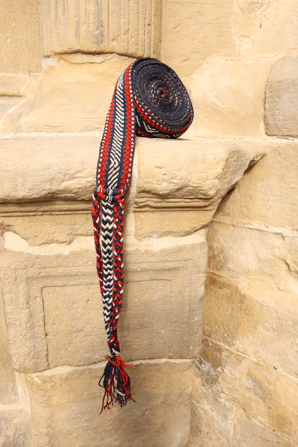 Semi-antique Bakhtiari band or malband from Iran. 815x8 cms - Image 5
