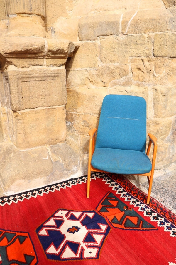 Vintage Qashqai kilim from Iran. 252x138 cms