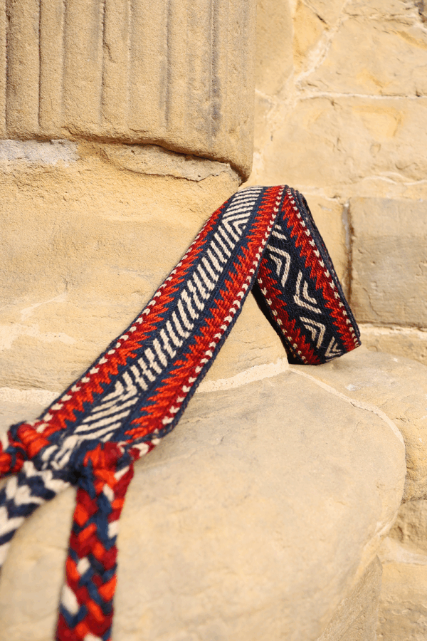 Semi-antique Bakhtiari band or malband from Iran. 815x8 cms - Image 2