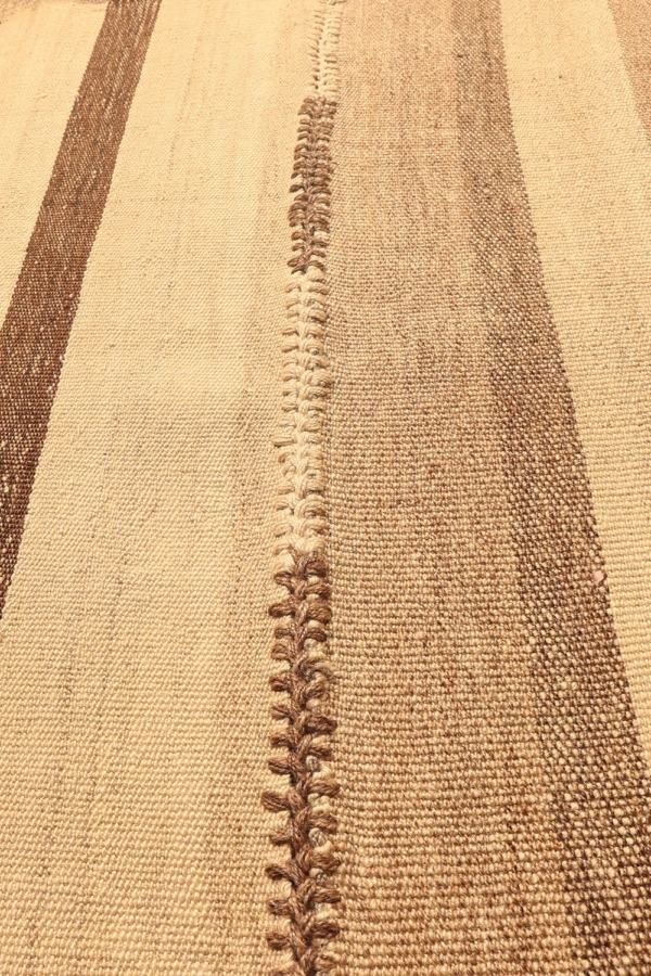 Vintage Qashqai kilim from Iran. 222x154 cms - Image 4