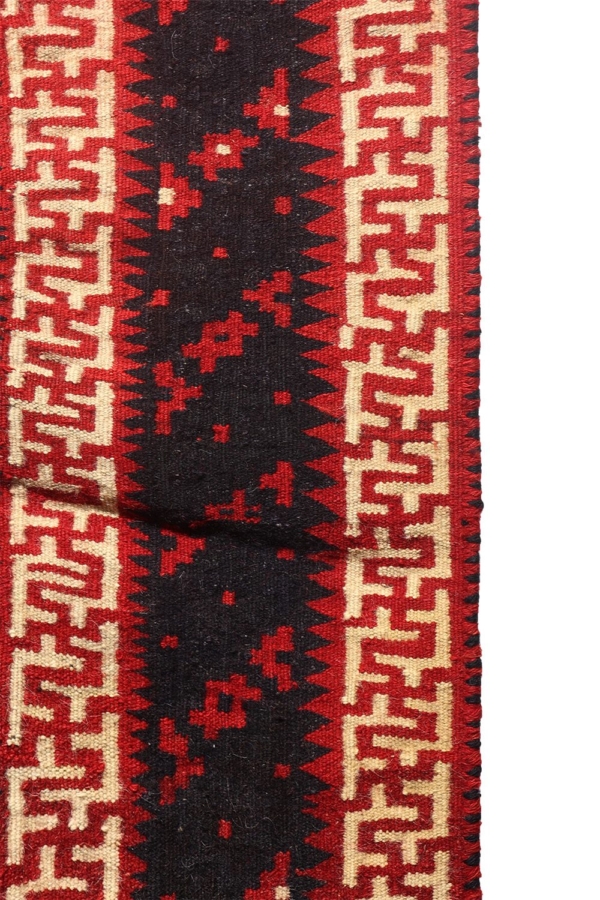 Antique Luri Bakhtiari kilim from Iran. 405x162 cms - Image 5