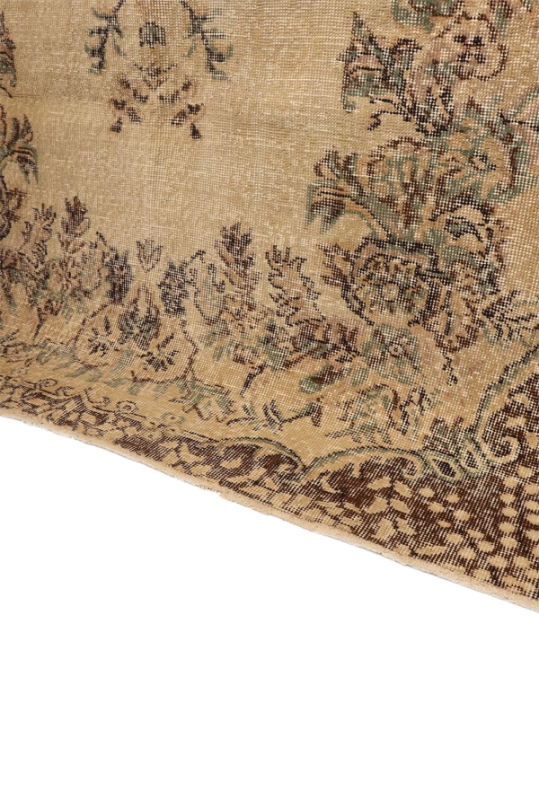 Vintage rug from Turkey.  273x165 cms - Image 5