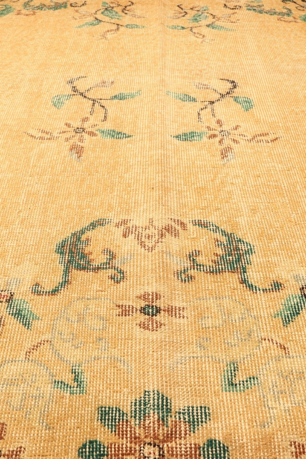 Vintage rug from Turkey.  316x206 cms - Image 6
