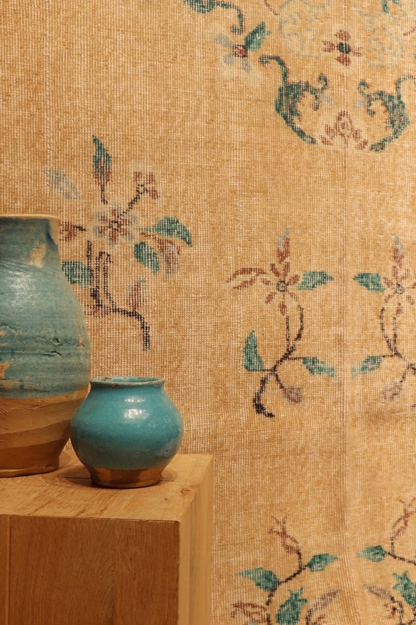 Vintage rug from Turkey.  316x206 cms - Image 3