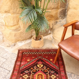 Semi-antique Yaqoob Khan Baluch rug from from Afghanistan. 121x79 cms