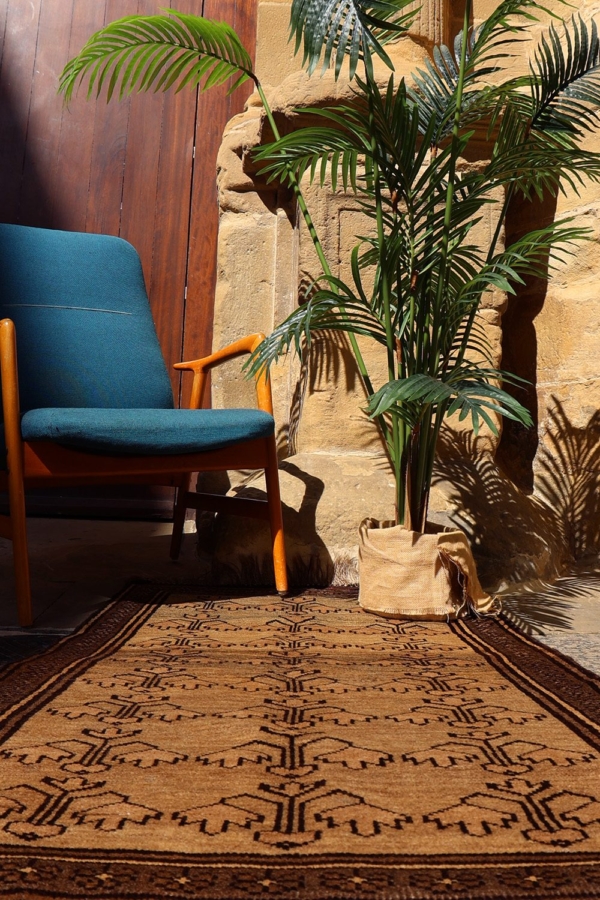 Semi-antique rug Baluch from Afghanistan. 160x83 cms