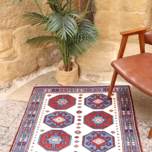 Alfombra nueva, Turquía. 115x100 cms