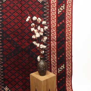 Kilim antiguo Luri Bakhtiari, Irán. 405x162 cms