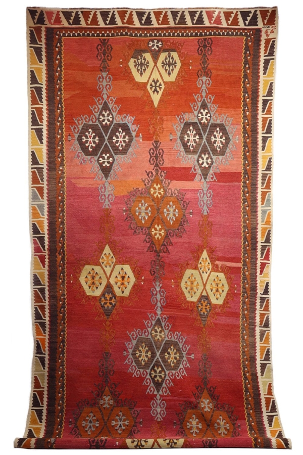 Semi-antique Sarkisla kilim from Turkey. 380x190 cms - Image 2