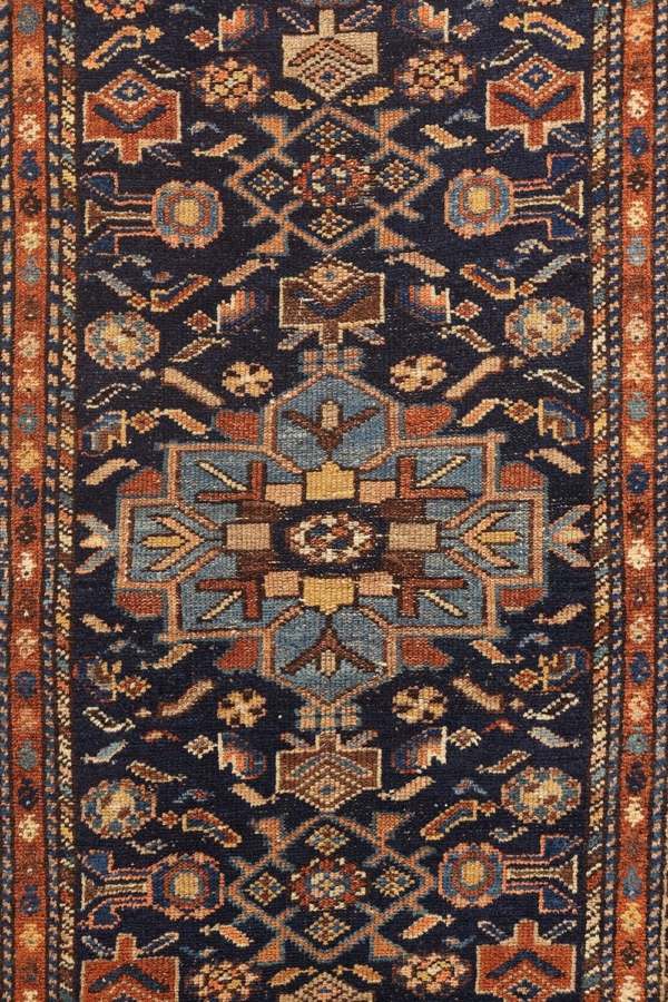 Alfombra antigua de Karaja, Irán. 285×77 cms. - Imagen 4