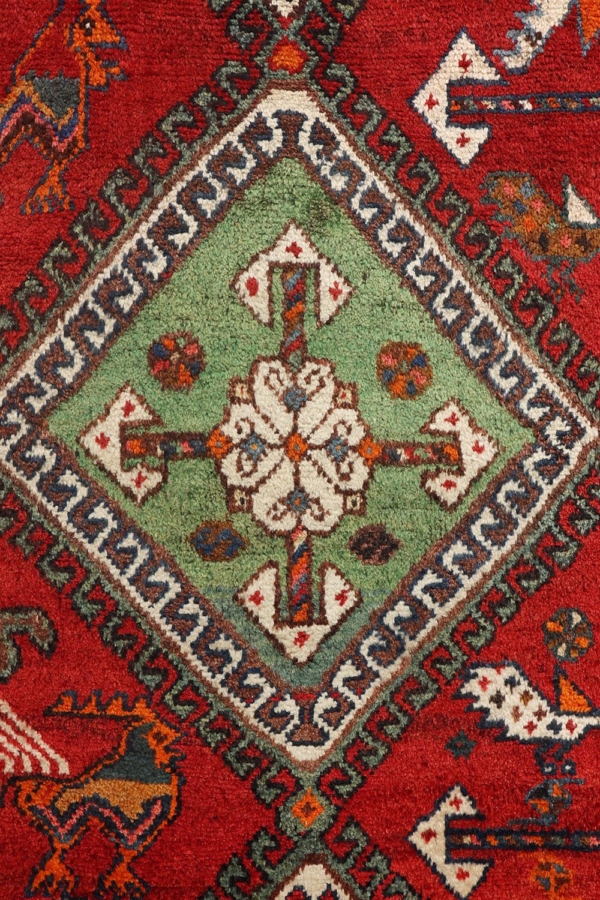 Semi-antique Shekarlu Qashqai rug from Iran. 290x163 cms - Image 4