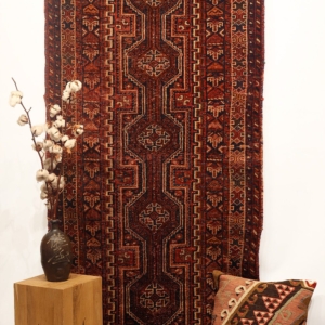 Antique Arab rug from Iran. 263×100 cms