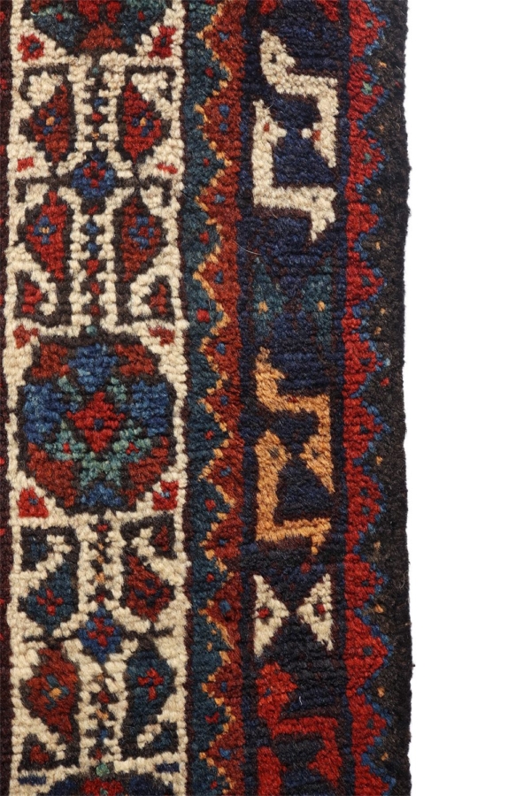 Antique Arab Laberduni rug from Iran. 212x158 cms - Image 8