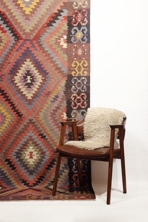 Vintage Fethiye kilim from Turkey. 340×191 cms