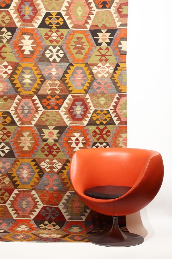 Kilim vintage de Tavas, Turquía. 330×178 cms
