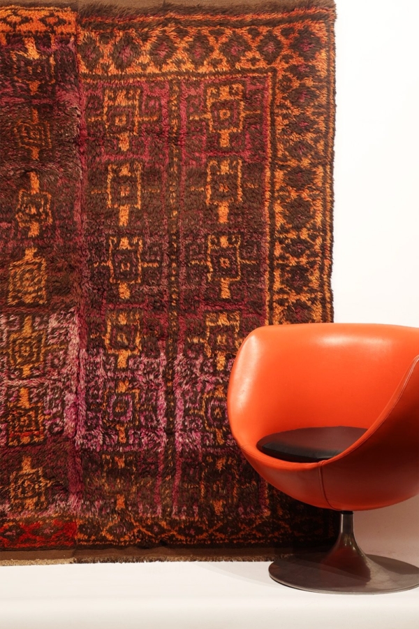 Semi-antique Baluch rug from Afghanistan. 205x170 cms