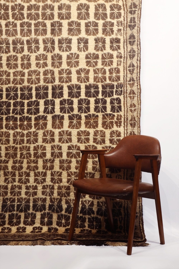 Semi-antique Baluch rug from Afghanistan. 270×142 cms