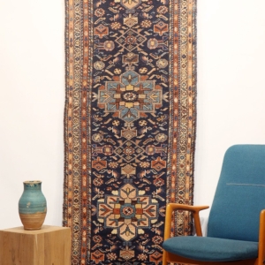 Antique runner from Karaja, Iran. 285x77 cms