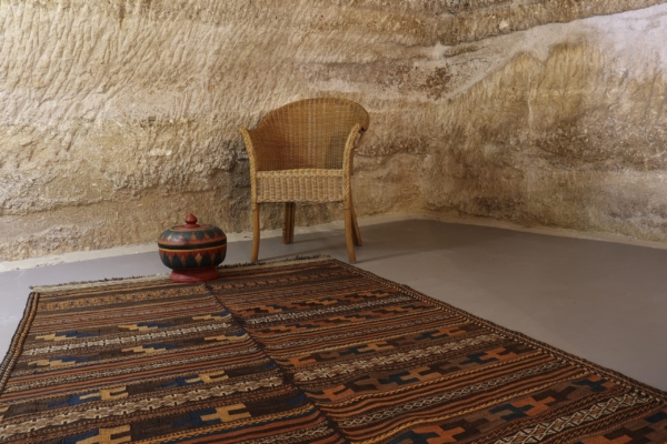 Antique Baluch kilim from Afghanistan. 350×140 cms - Image 8