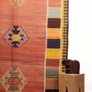 Vintage Qashqai kilim from Iran. 375×172 cms