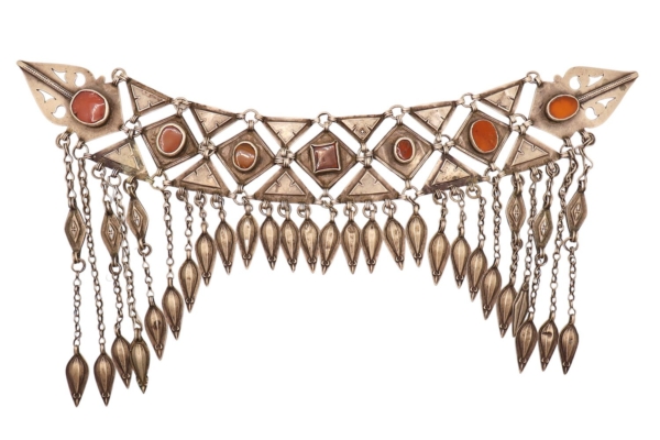 Antique Turkman ornament from Afghanistan. 144 gr.