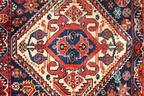 Antique Qashqai saddlebag from Iran. 110×60 cms - Image 3