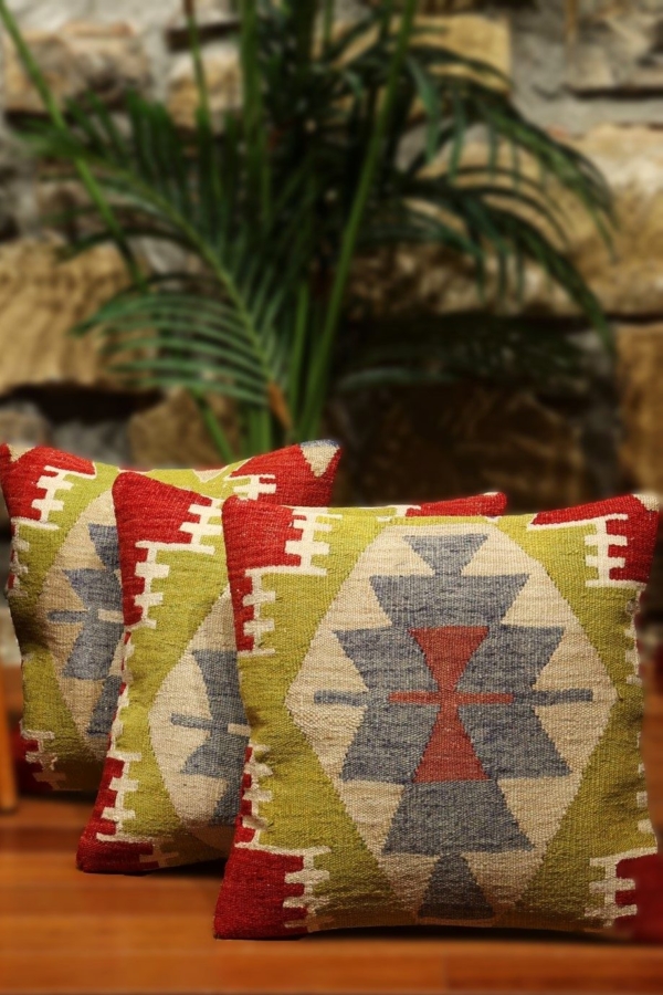 Cojín étnico de kilim, Turquía. 40×40 cms