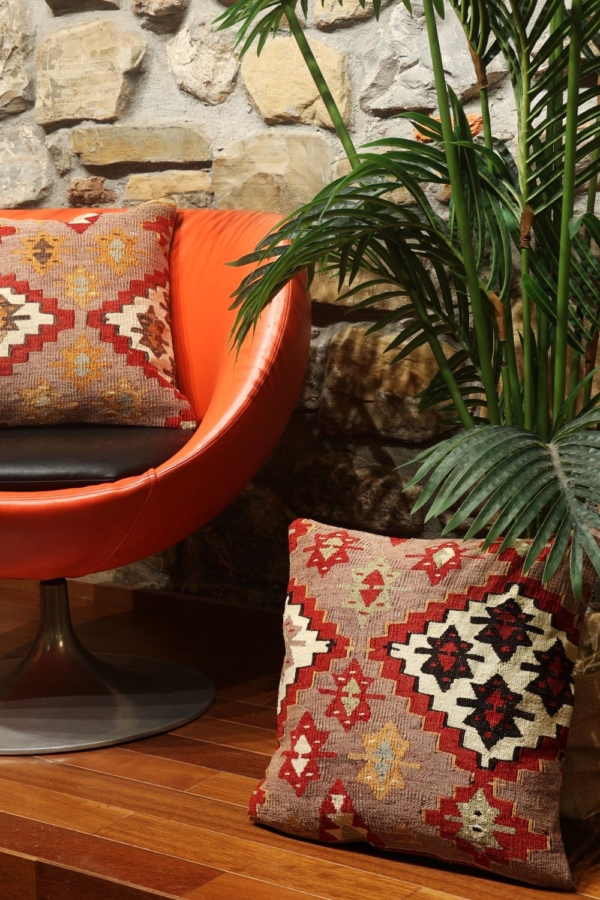 Cojín étnico de kilim, Turquía. 40×40 cms - Imagen 3