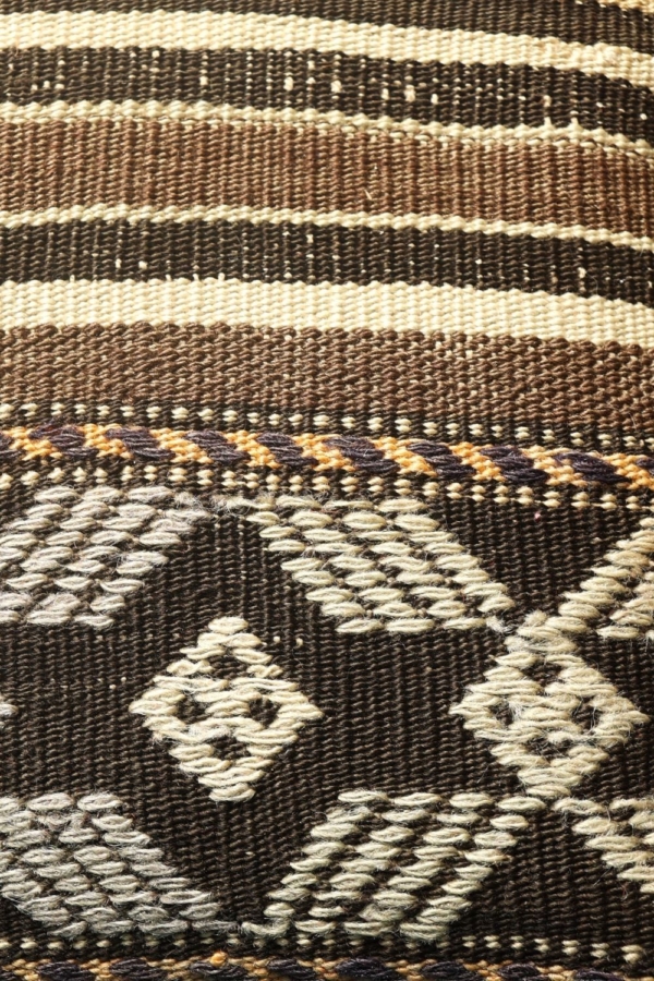 Kilim cushion, Turkey. 40×40 cms - Image 4