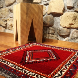Vintage Lori rug from Iran. 60x60 cms