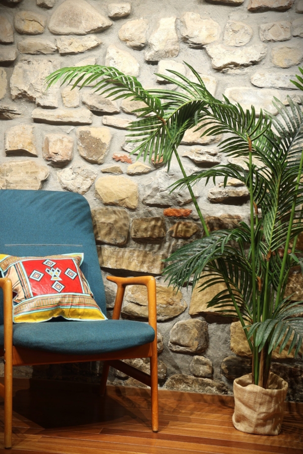 Tuareg leather cushion from Niger. 40×40 cms