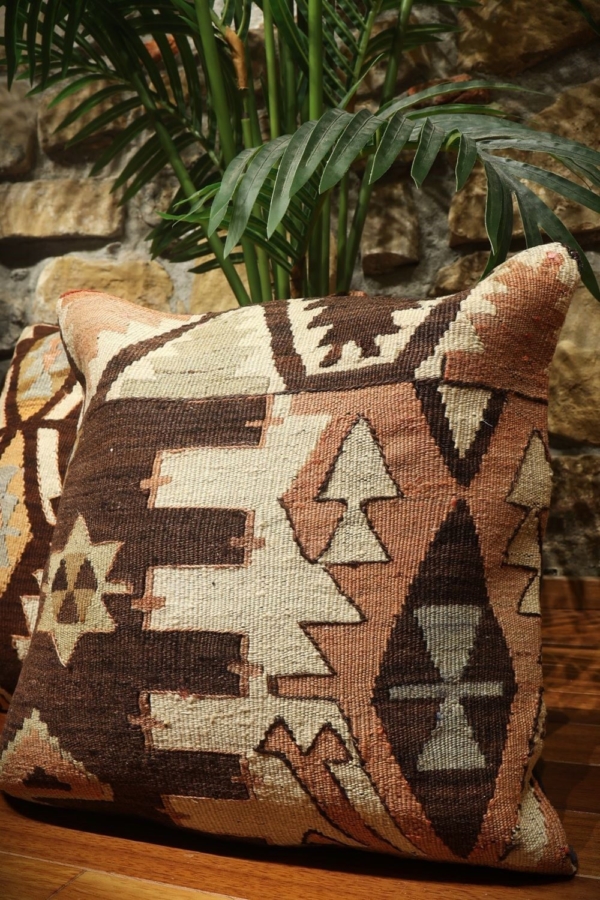 Cojín étnico de kilim, Turquía. 40×40 cms - Imagen 2
