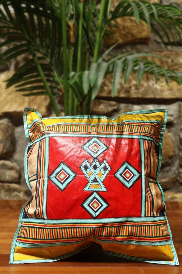 Tuareg leather cushion from Niger. 40×40 cms - Image 2