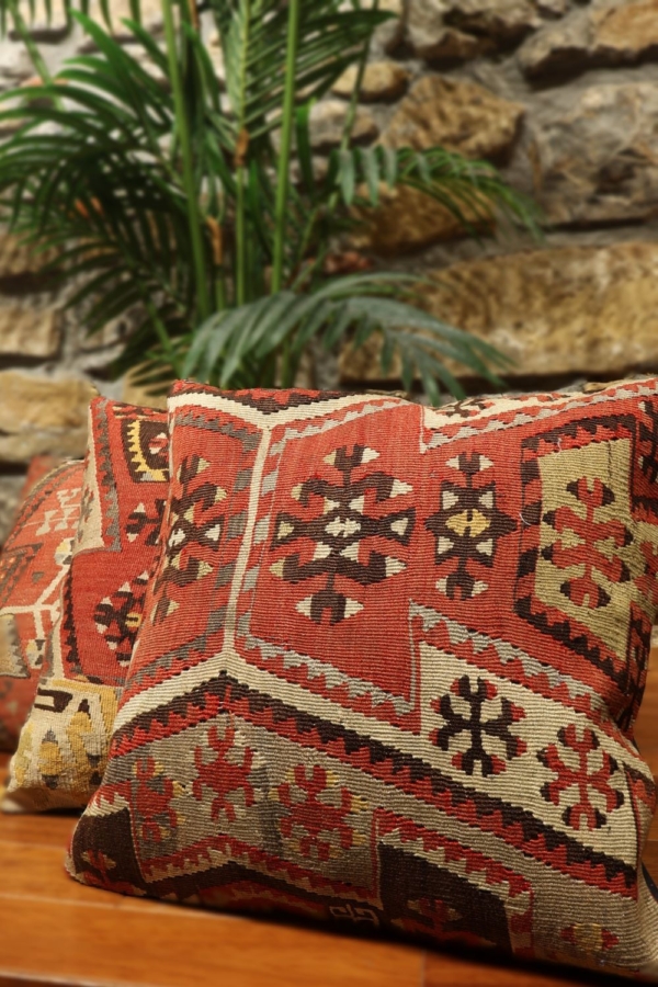Cojín étnico de kilim, Turquía. 40×40 cms - Imagen 2