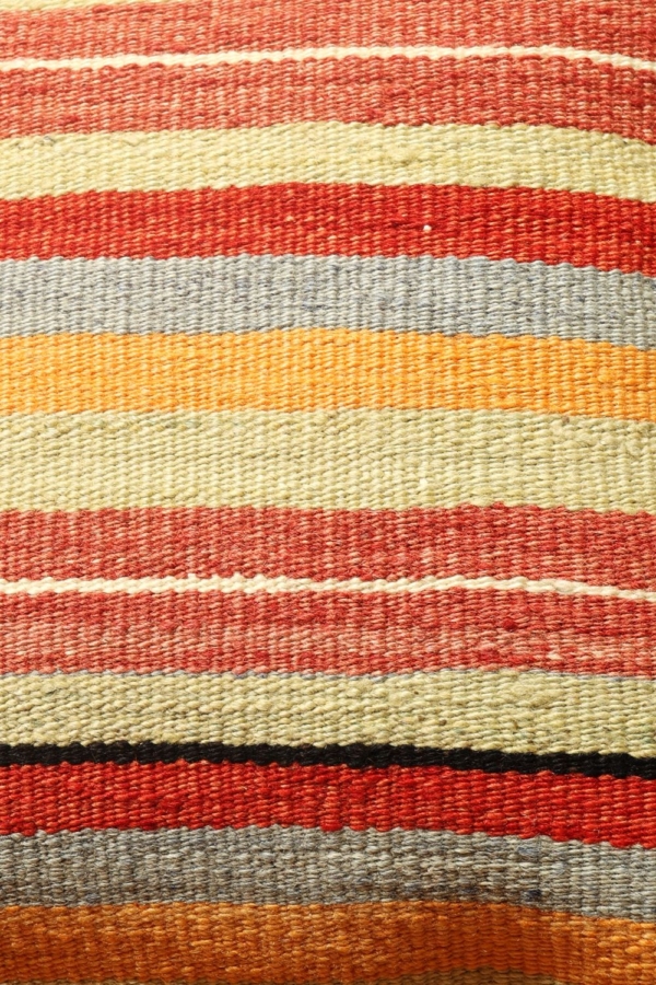 Cojín étnico de kilim, Turquía. 40×40 cms - Imagen 3