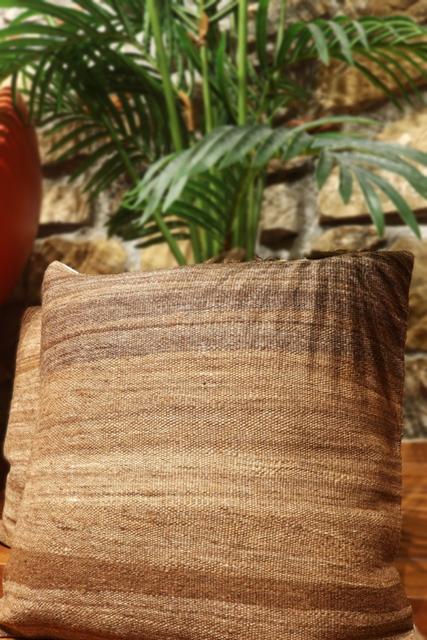 Kilim cushion, Morocco. 40×40 cms - Image 3