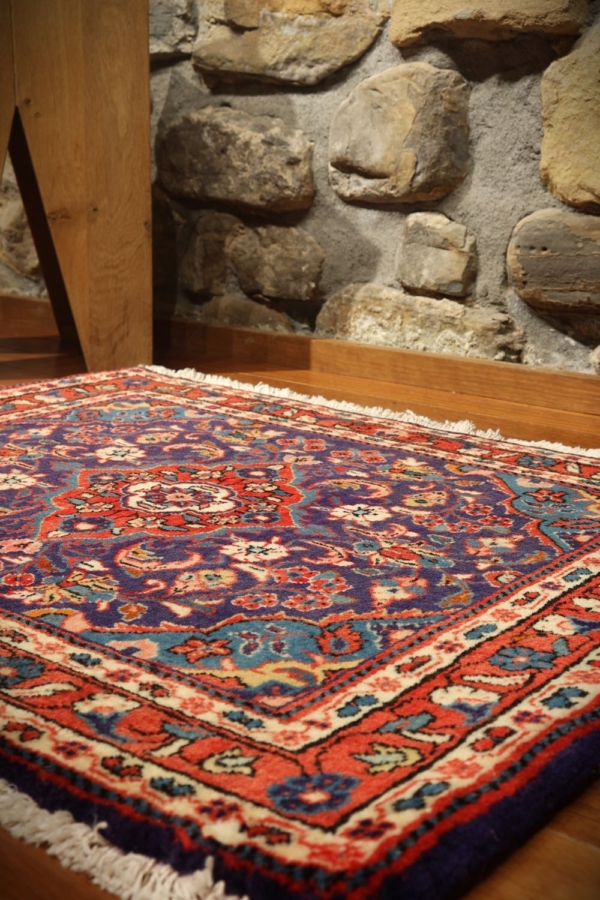 Vintage rug from Sarugh, Iran. 64x77 cms - Image 4