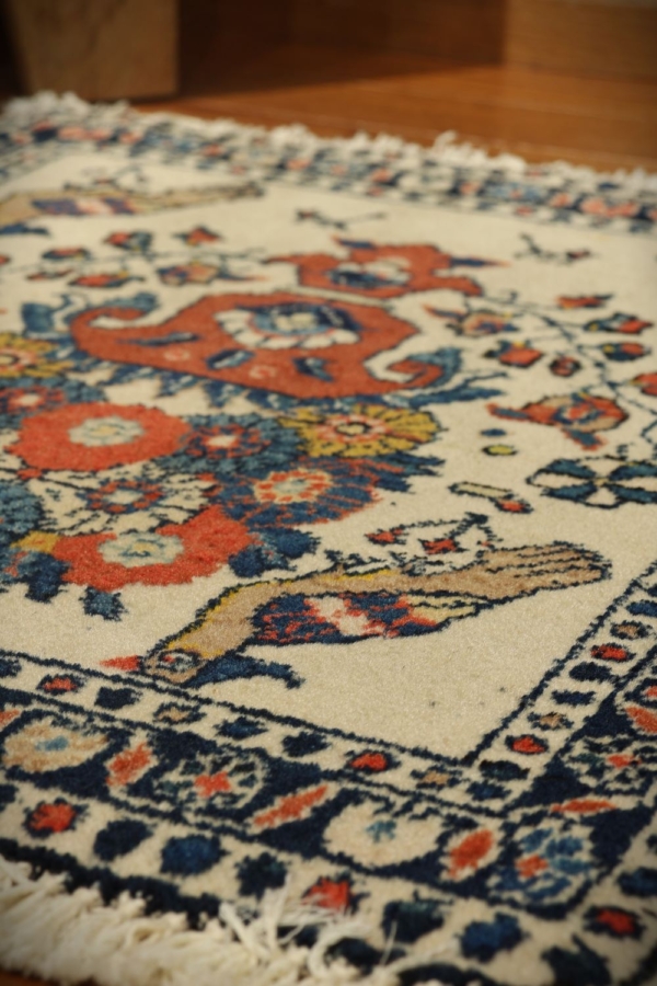 Semi-antique Afshar rug from Iran. 56x48 cms - Image 4