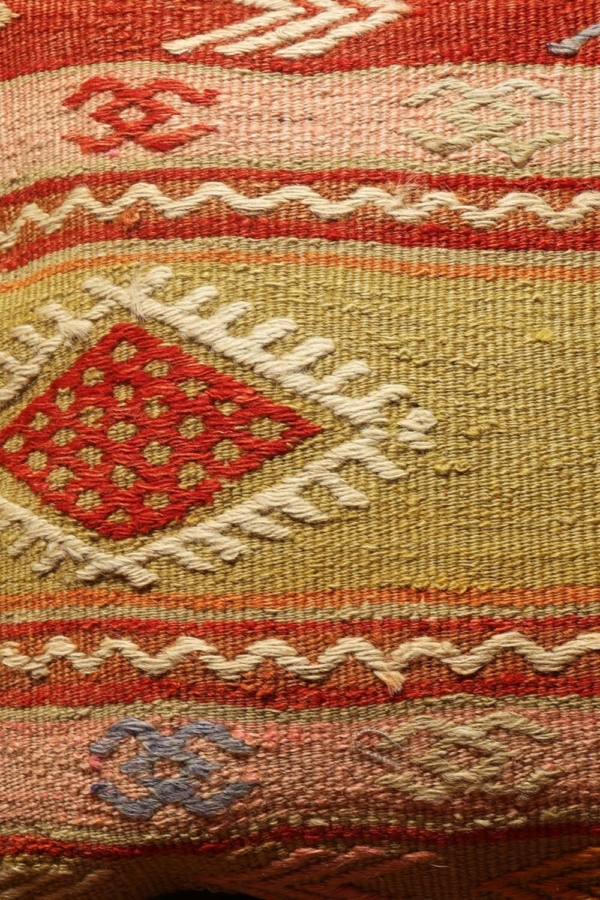 Cojín étnico de kilim, Turquía. 40×40 cms - Imagen 4