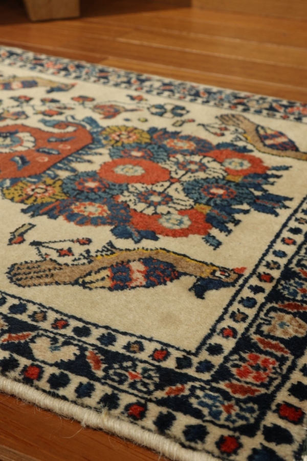 Semi-antique Afshar rug from Iran. 56x48 cms - Image 6