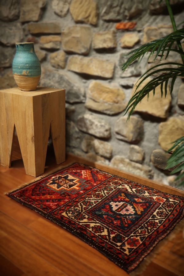 Semi-antique Luri rug from Iran. 72x54 cms - Image 7