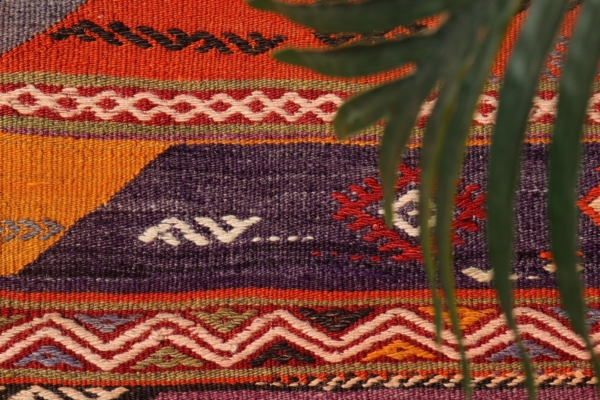 Vintage kilim from Selendi, Turkey. 114x113 cms - Image 5