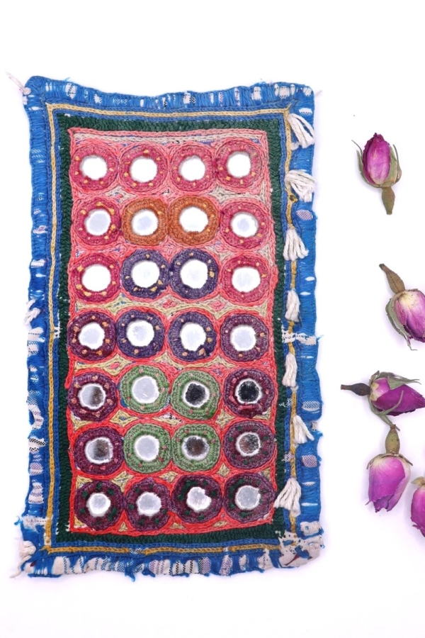 Textil vintage de Gujarat, India. 16x9,5 cms