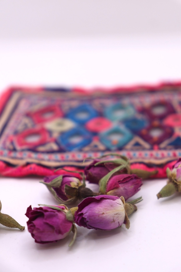 Textil vintage de Gujarat, India. 13,5x9 cms - Imagen 2