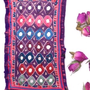 Textil vintage de Gujarat, India. 15x9 cms