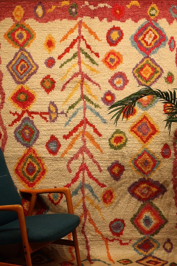 Tülü rug from Turkey. 233x168 cms