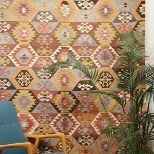 Semi-antique kilim from Tavas, Turkey. 290×172 cms