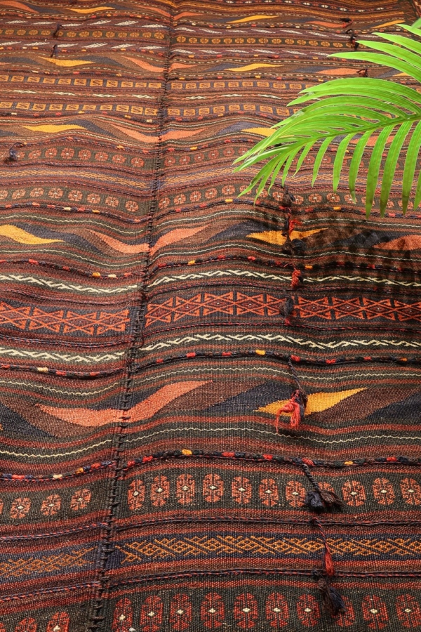 Semi-antique Baluch kilim from Afghanistan. 320x148 cms - Image 3