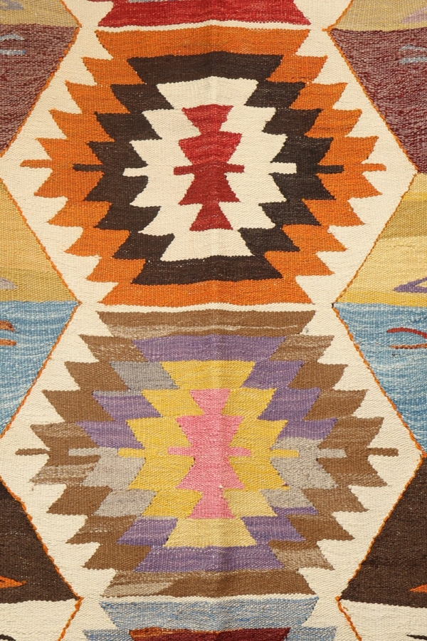 Konya kilim from Turkey. 351x257 cms - Image 5