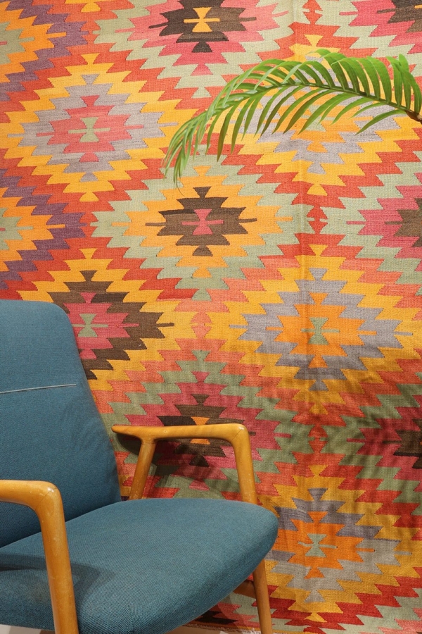 Vintage kilim from Denizli, Turkey. 290×195 cms - Image 5